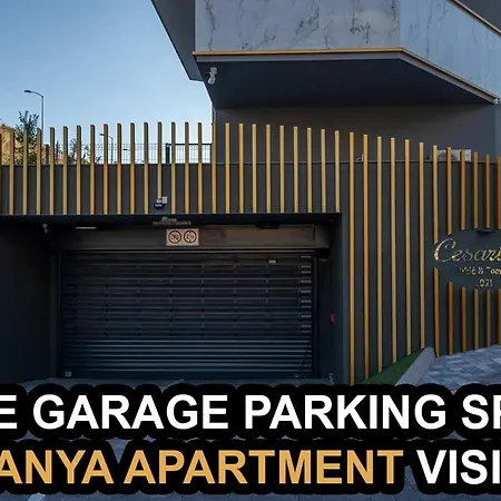 Apartmán Lux Anya - Private Garden & Garage Space Split