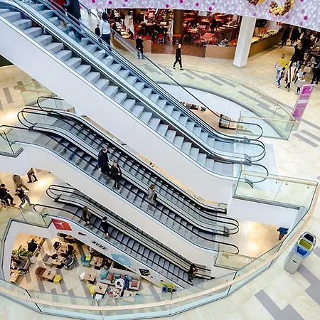 Lux Anya - Private Garden & Garage Space * Split