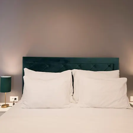 Lux Anya - Private Garden & Garage Space Lägenhet Split