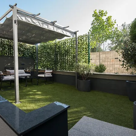 Lux Anya - Private Garden & Garage Space Lägenhet *