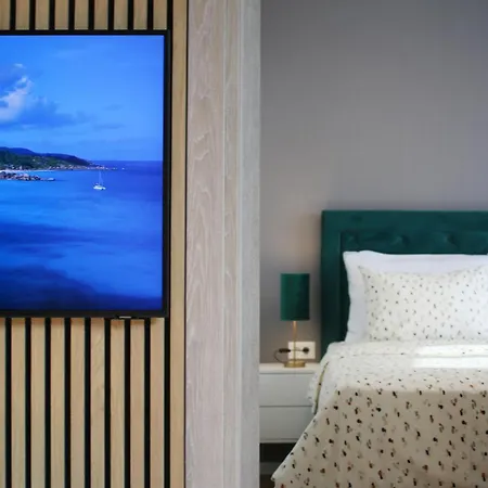 Lux Anya - Private Garden & Garage Space Appartamento *