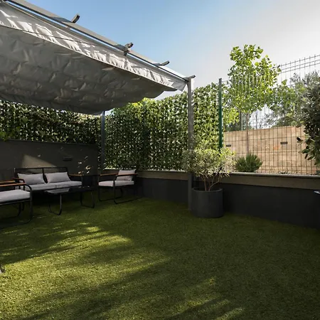 Lux Anya - Private Garden & Garage Space Appartamento